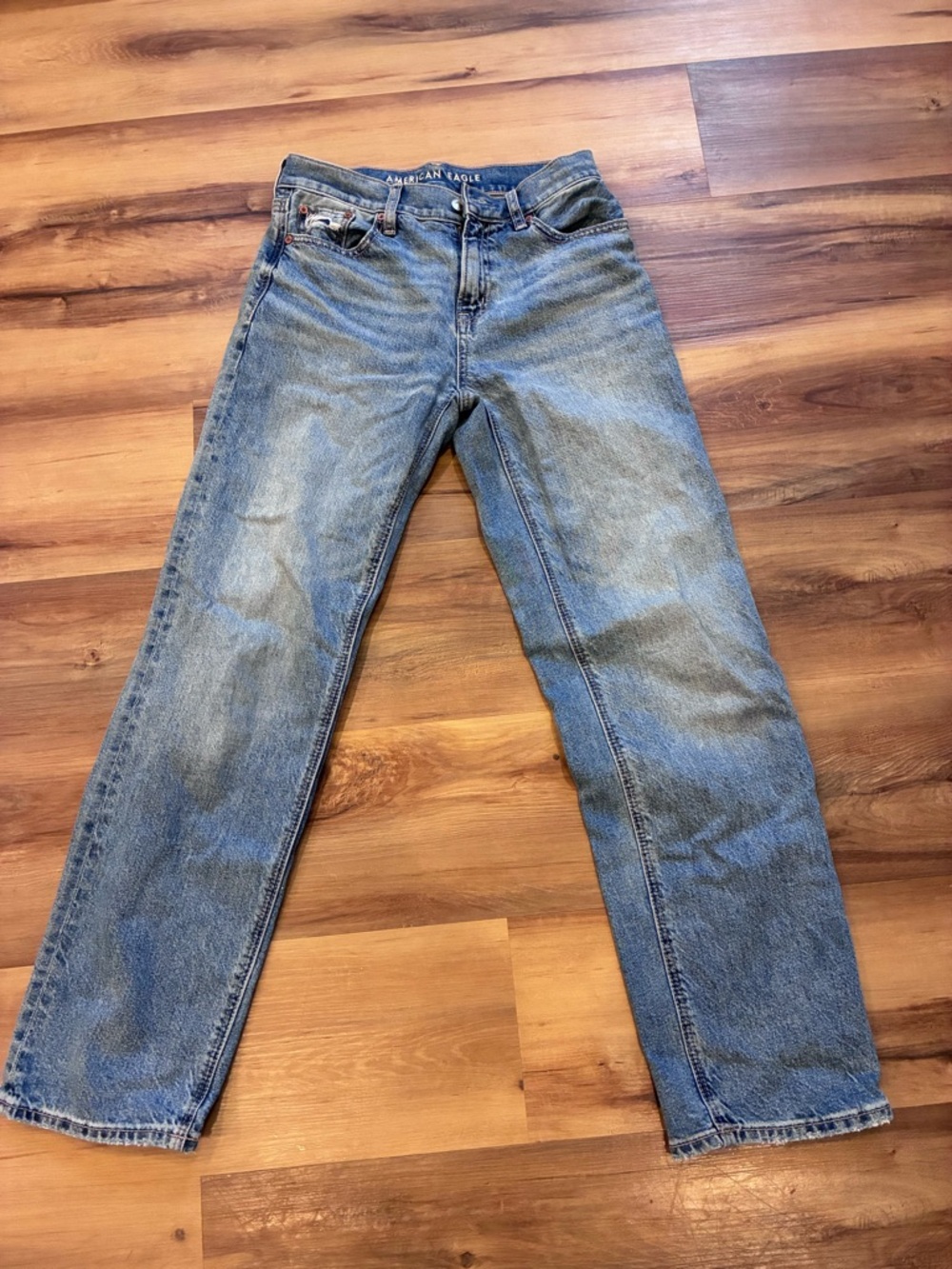 American Eagle Outfitters Women’s Light Blue Straight Jeans